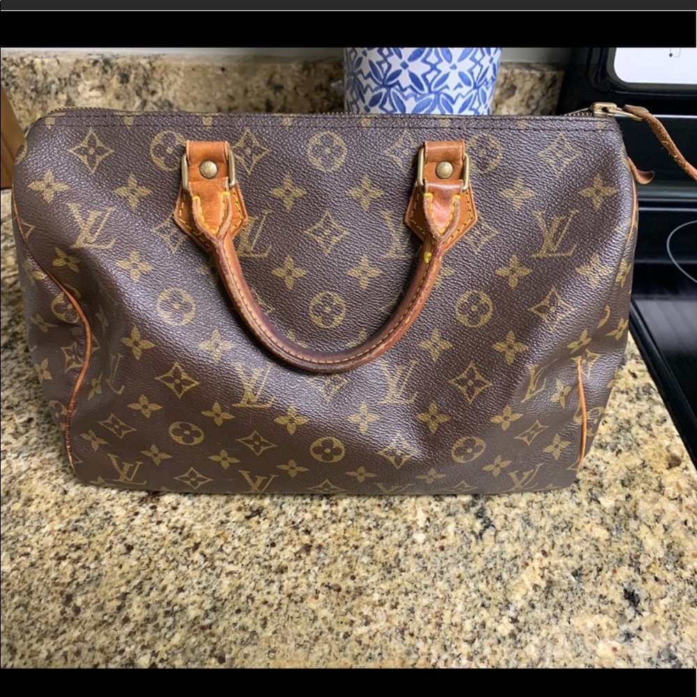 Authentic Louis Vuitton Speedy